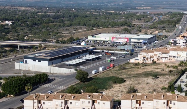 Återförsäljning - Villa -
Orihuela Costa - Costa Blanca