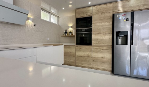 Återförsäljning - Villa -
Orihuela Costa - Costa Blanca