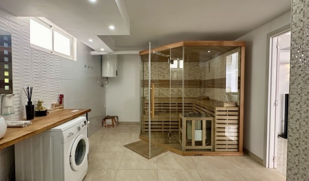 Återförsäljning - Villa -
Orihuela Costa - Costa Blanca