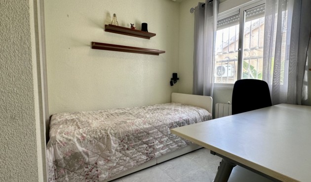 Återförsäljning - Villa -
Orihuela Costa - Costa Blanca