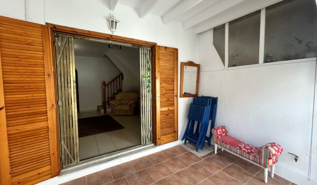 Återförsäljning - Town House -
El Chaparral - Inland