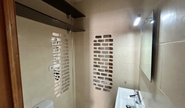 Återförsäljning - Town House -
El Chaparral - Inland