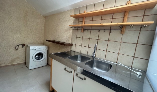 Återförsäljning - Town House -
El Chaparral - Inland