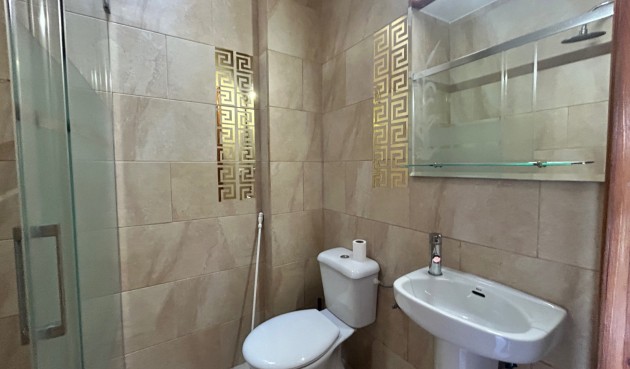 Återförsäljning - Town House -
El Chaparral - Inland