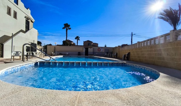 Återförsäljning - Town House -
El Chaparral - Inland