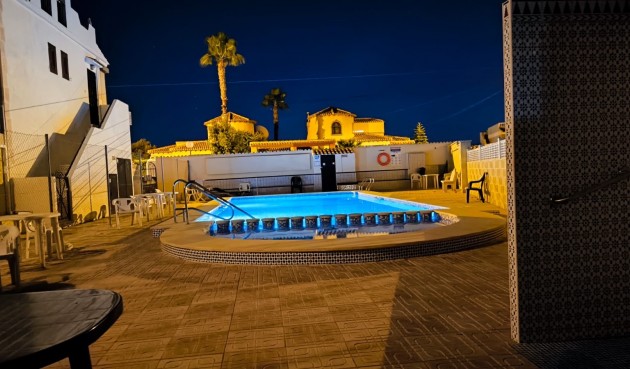 Återförsäljning - Town House -
El Chaparral - Inland