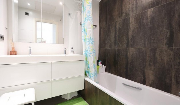 Återförsäljning - Bungalow -
Orihuela Costa - Costa Blanca