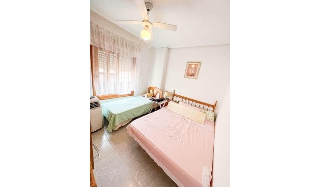 Reventa - Town House -
Torrevieja - Playa del Cura