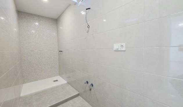 Återförsäljning - Takvåning -
Torrevieja - Playa del Cura