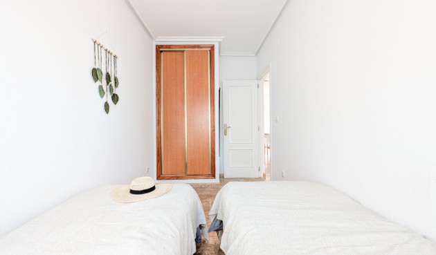 Resale - Apartment -
Orihuela Costa - Costa Blanca