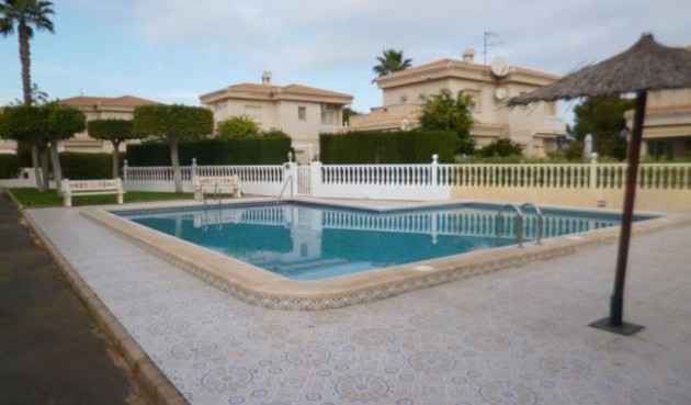 Reventa - Villa -
Playa Flamenca - Costa Blanca