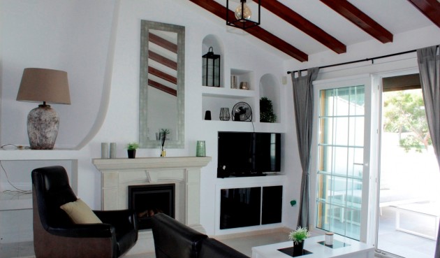 Återförsäljning - Villa -
Orihuela Costa - Costa Blanca