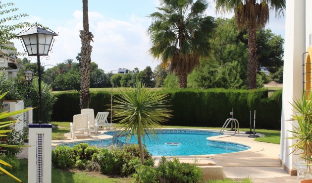 Återförsäljning - Villa -
Orihuela Costa - Costa Blanca