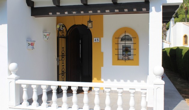 Återförsäljning - Villa -
Orihuela Costa - Costa Blanca