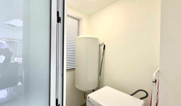 Återförsäljning - Apartment -
Finestrat