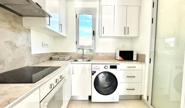 Reventa - Apartment -
Finestrat