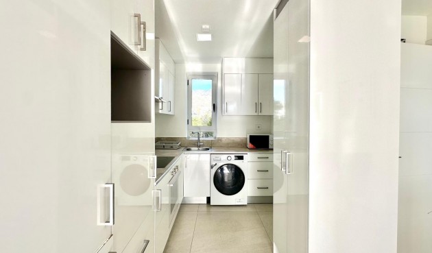 Reventa - Apartment -
Finestrat