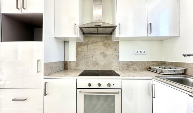 Reventa - Apartment -
Finestrat