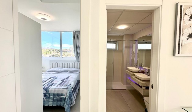 Reventa - Apartment -
Finestrat