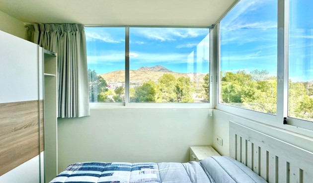 Reventa - Apartment -
Finestrat