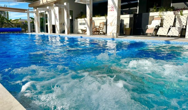 Reventa - Apartment -
Finestrat