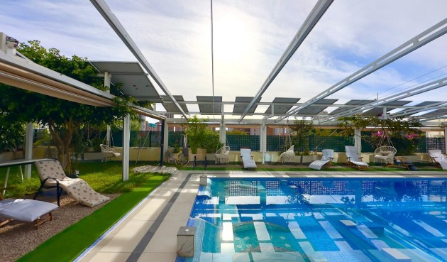 Reventa - Apartment -
Finestrat