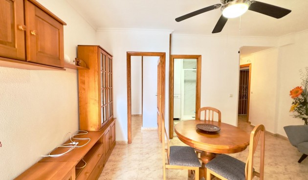 Resale - Apartment -
Torrevieja - Centro