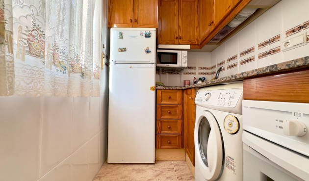 Resale - Apartment -
Torrevieja - Centro