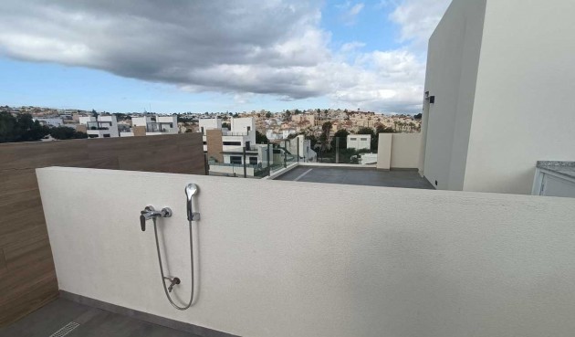 Brukt - Town House -
Villamartin - Costa Blanca