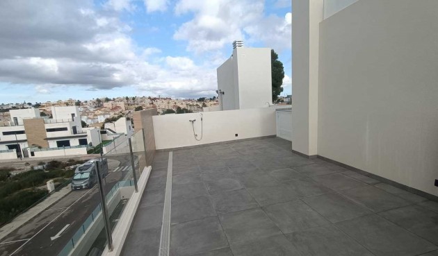 Brukt - Town House -
Villamartin - Costa Blanca