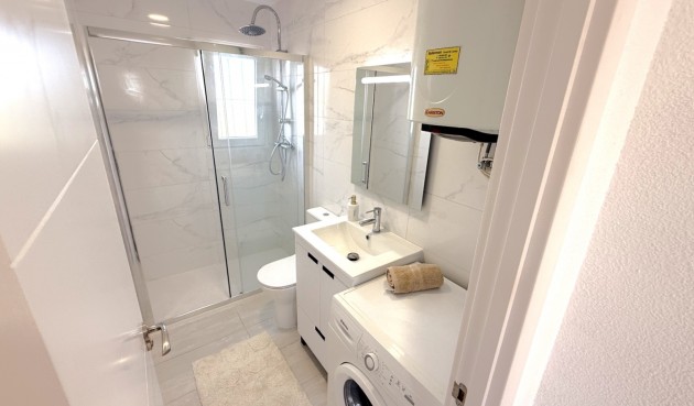 Reventa - Ático -
Torrevieja - Costa Blanca