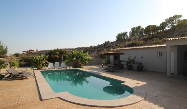 Brukt - Villa -
Fortuna - Inland