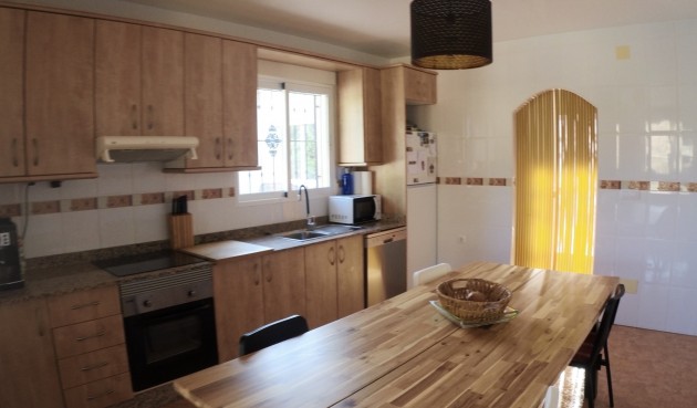 Brukt - Villa -
Fortuna - Inland