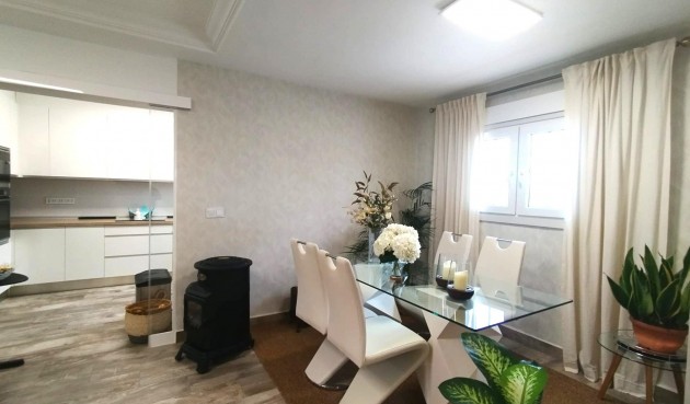 Reventa - Villa -
San Miguel de Salinas - Inland