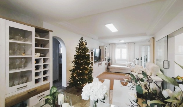 Reventa - Villa -
San Miguel de Salinas - Inland