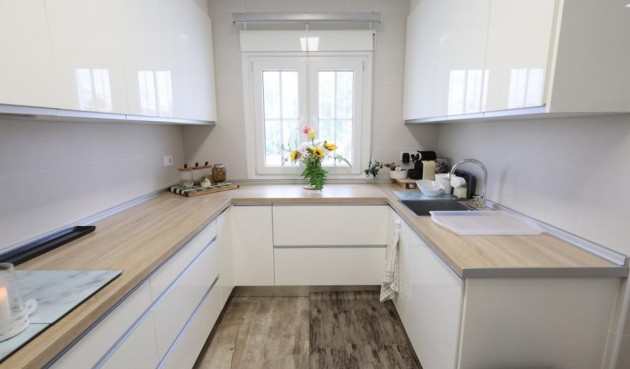 Reventa - Villa -
San Miguel de Salinas - Inland