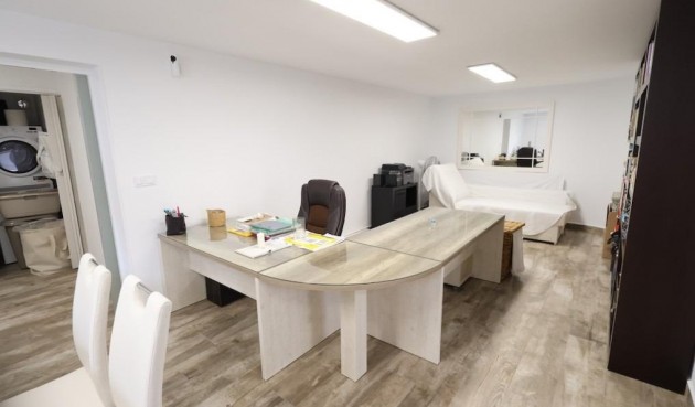 Reventa - Villa -
San Miguel de Salinas - Inland