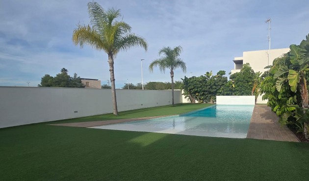 Resale - Penthouse -
Pilar de la Horadada - Costa Blanca