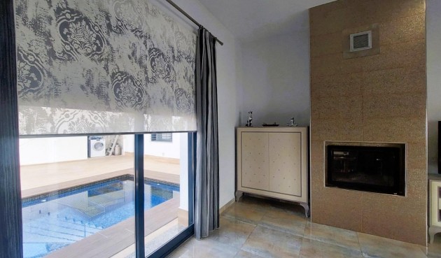 Brukt - Villa -
Pilar de la Horadada - Costa Blanca