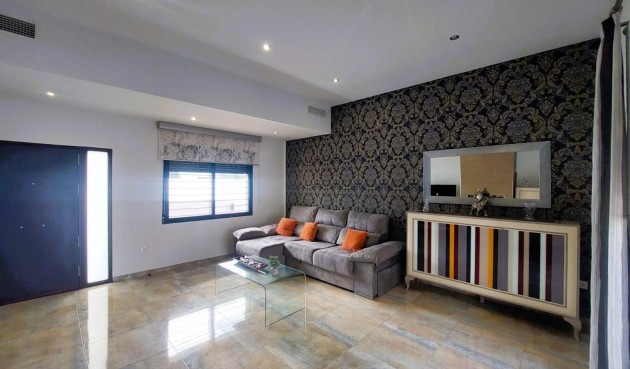 Brukt - Villa -
Pilar de la Horadada - Costa Blanca