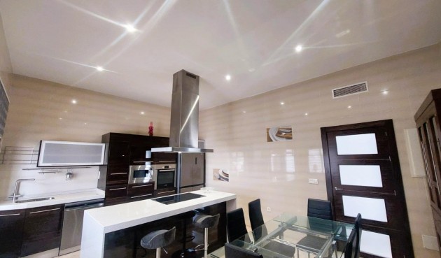 Brukt - Villa -
Pilar de la Horadada - Costa Blanca