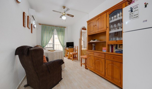 Reventa - Apartment -
Torrevieja - Centro