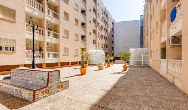 Reventa - Apartment -
Torrevieja - Centro