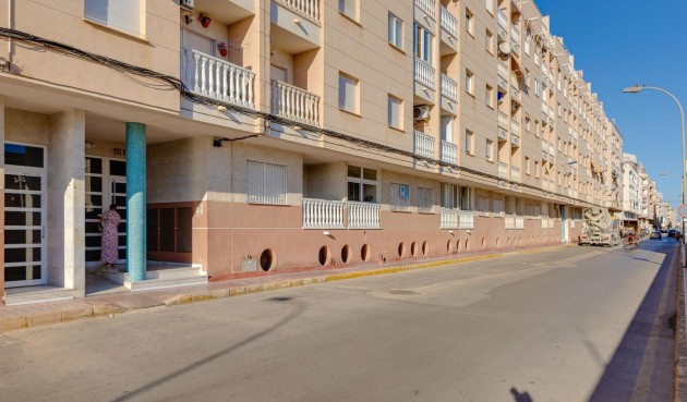 Reventa - Apartment -
Torrevieja - Centro