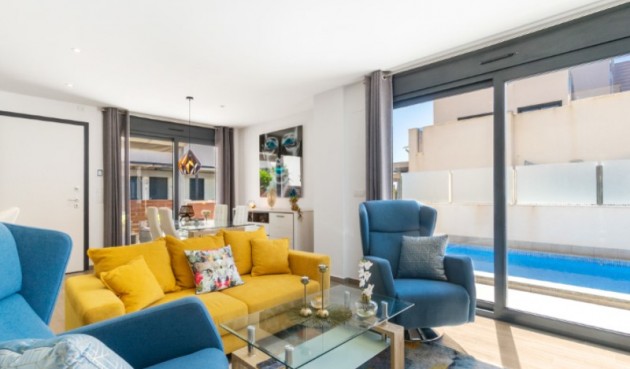 Brukt - Villa -
Torrevieja - Costa Blanca