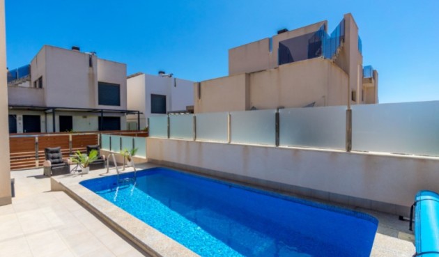 Brukt - Villa -
Torrevieja - Costa Blanca
