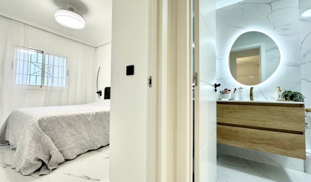 Brukt - Bungalow -
Orihuela Costa - Playa Flamenca Norte