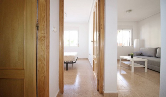 Resale - Bungalow -
Orihuela Costa - La Florida