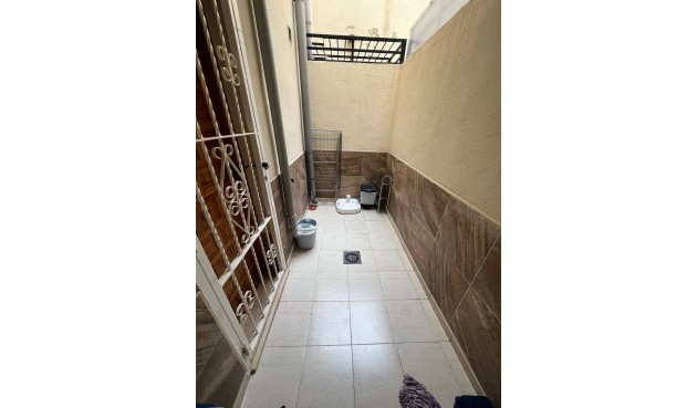 Resale - Bungalow -
Orihuela Costa - La Florida