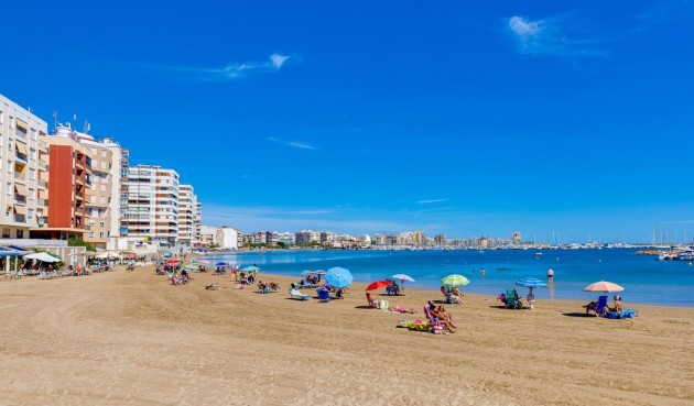 Brukt - Apartment -
Torrevieja - Acequion